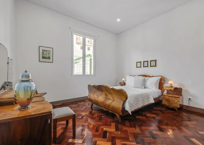 Reis By Kaamah * 里贝拉布拉瓦